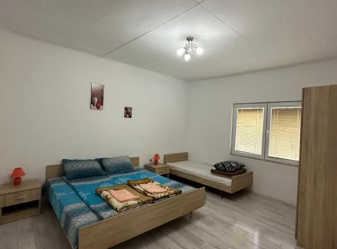 Bozinovic Apartment *