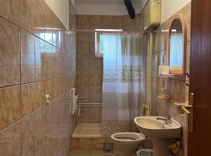 Bozinovic Apartment *